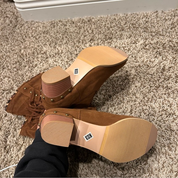 Brown Suede Women's Boots - Picture 13 of 13